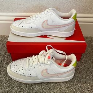 Nike court vision low